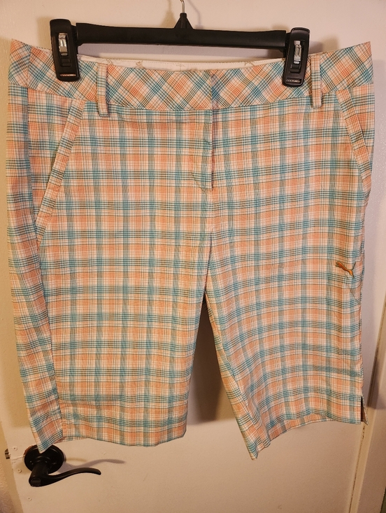Puma Pants - Like New Puma Peach and Teal Plaid Women's Dry Fit Golf Shorts Size 10